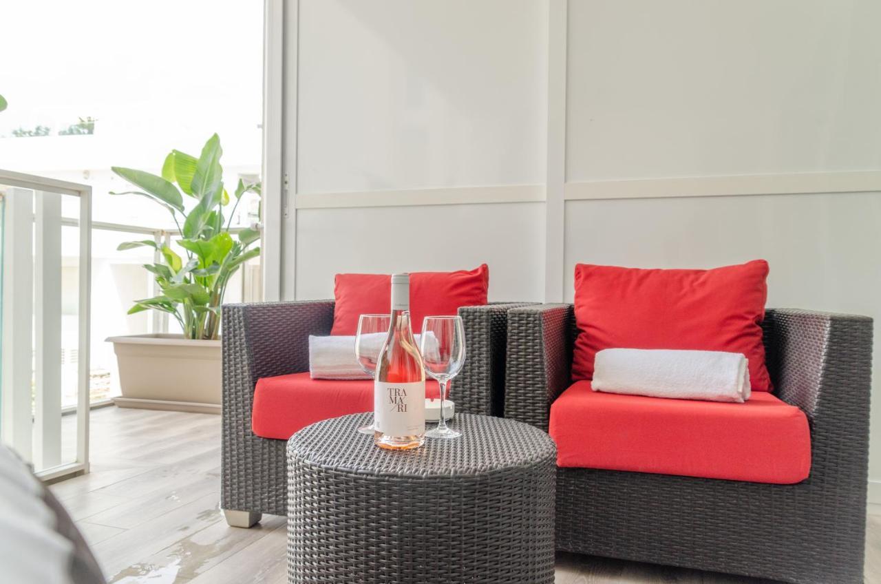 Апартаменты Apulialux Polignano High Class / Jacuzzi + Parking Полиньяно-а-Маре Экстерьер фото